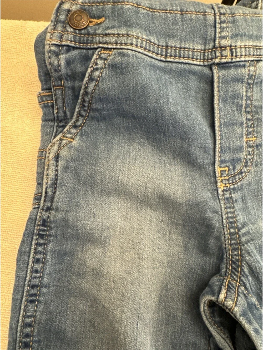 Oshkosh B’gosh Vestbak Denim Overalls Bibs 12 Months, Light Wash Denim